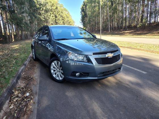 CHEVROLET CRUZE 1.8 LTZ 16V FLEX 4P AUTOMÁTICO CHEVROLET CRUZE 1.8 LTZ 16V FLEX 4P AUTOMÁTICO